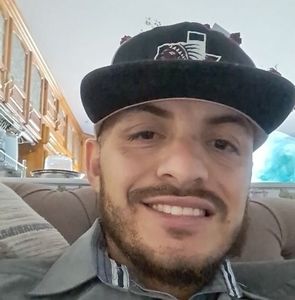 Meet your Posher, Luis a